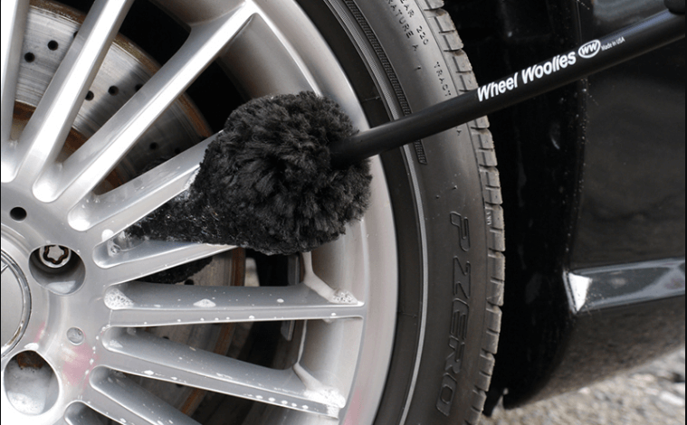 wheel cleaning brush